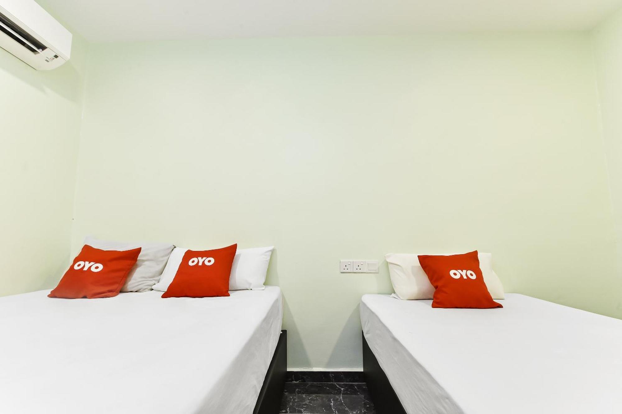 Oyo 90445 Th Hotel Bahau エクステリア 写真