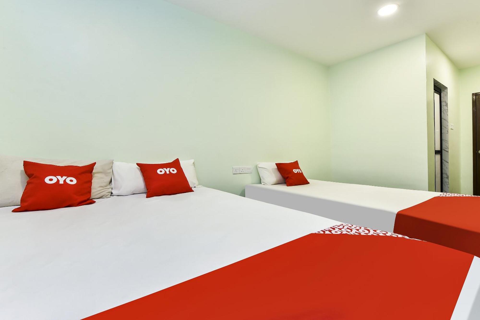 Oyo 90445 Th Hotel Bahau エクステリア 写真